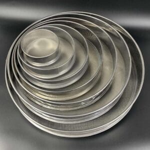 Flat sieves, diameter 10 to 30 cm, mesh size 10 to 200